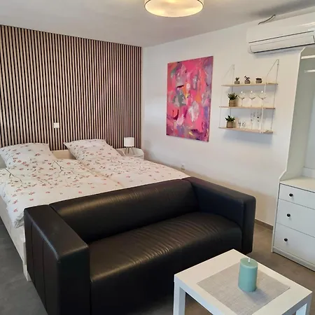 Ferienhaeuschen Mit Wellnessbereich Holiday home *